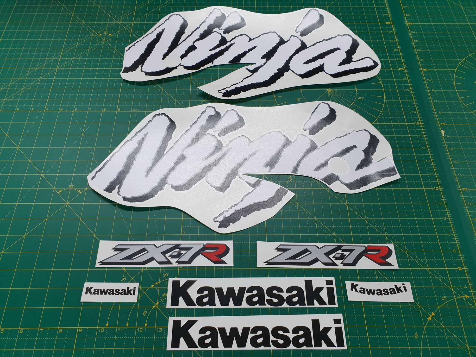 Zen Graphics Kawasaki ZX 7R 1998 replacement Decals / Stickers