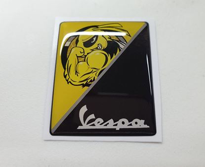 Picture of Vespa Muscle Bee front Fairing Horncast insert for Badge Holder