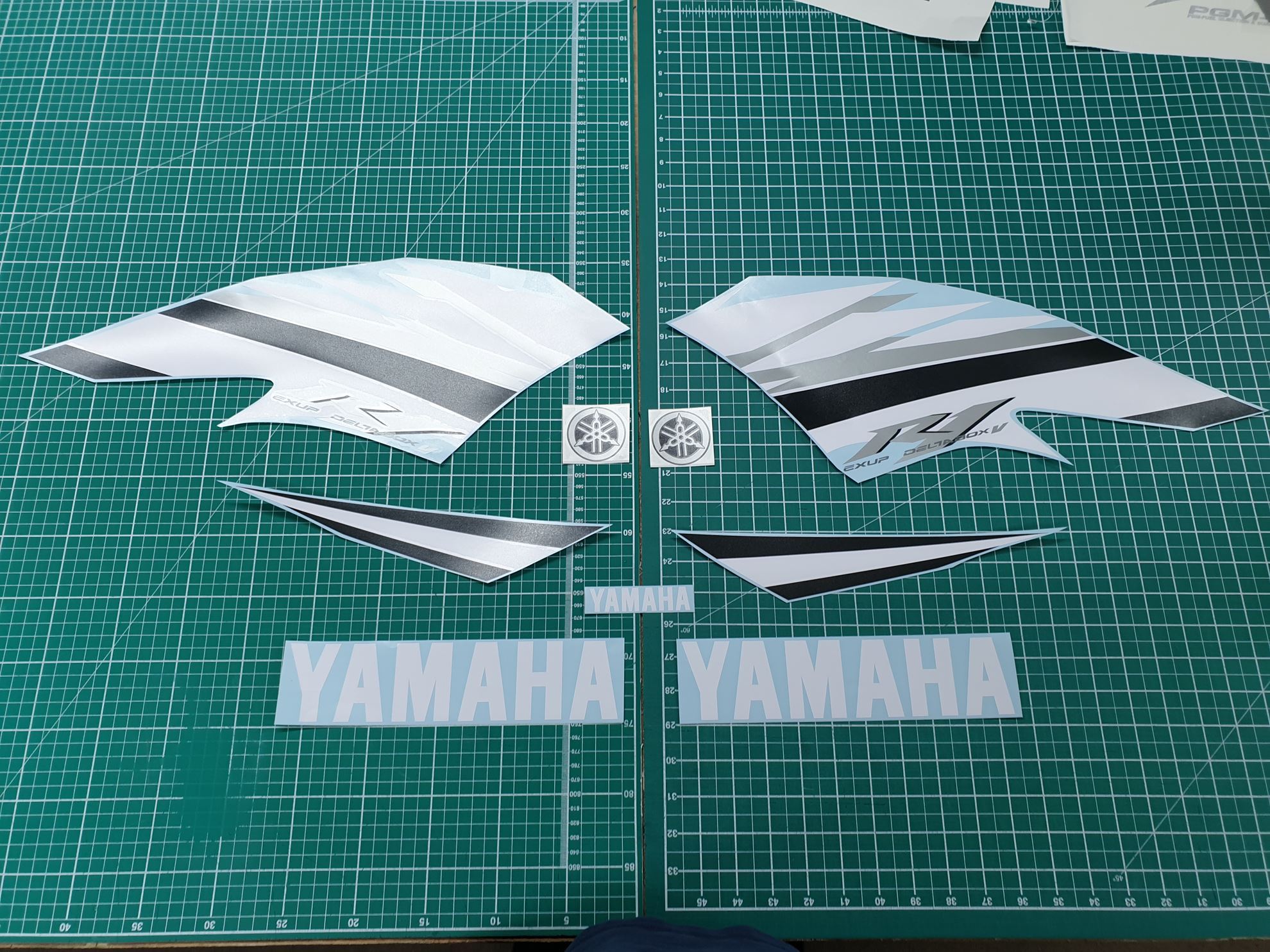 Zen Graphics - Yamaha YZF R1 2006 replacement Decals / Stickers