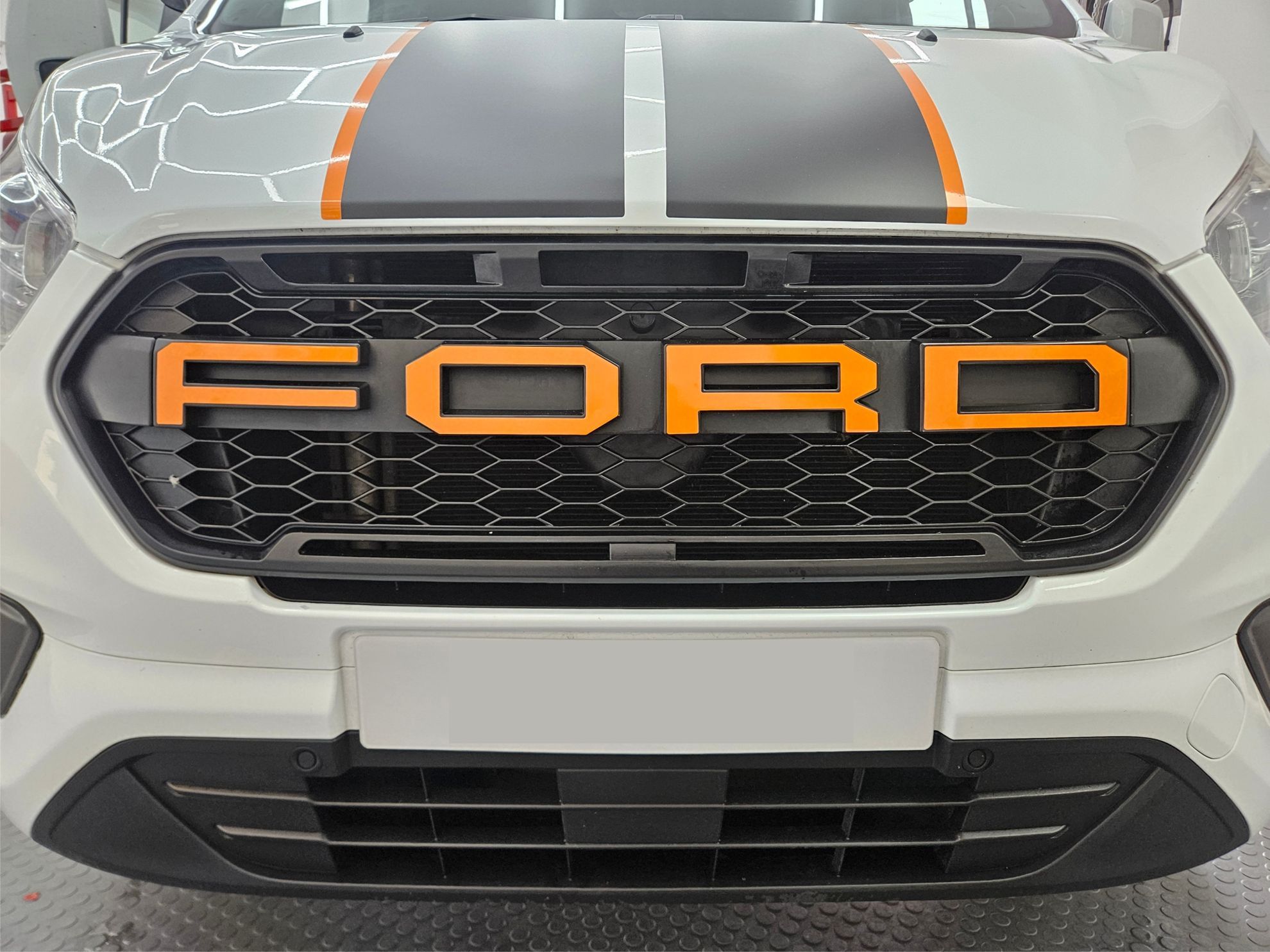 Zen Graphics - Ford Transit Custom Stripes